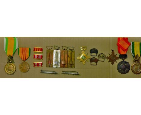 South Vietnamese and American Vietnam medals (10) Vietnam Military Medal, Gallantry Cross, Republic of Vietnam's Navy Staff S