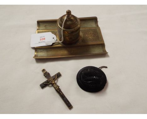 A Kinko brass inkwell with twin pen holder decorated with flowers and birds, a Victorian floral carved brooch and a brass woo