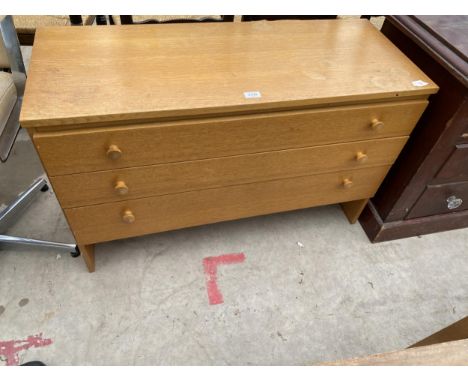 A RETRO LIGHT OAK CHEST OF THREE DRAWERS 40" WIDE 