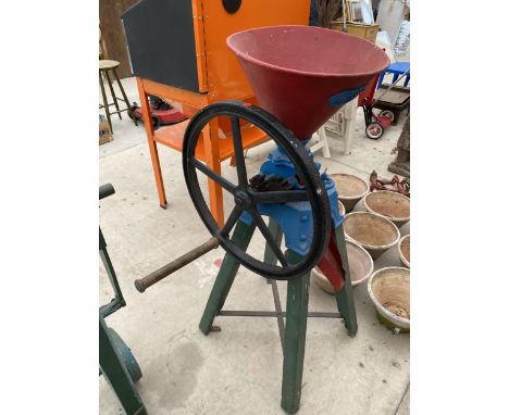 A VINTAGE 'RICHMOND &amp; CHANDLER' CORN GRINDER 