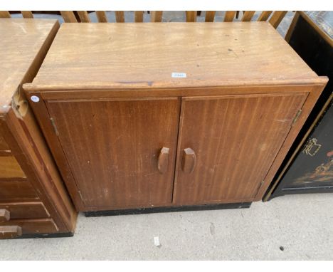 A MID 20TH CENTURY STORAGE CABINET, 31" WIDE 