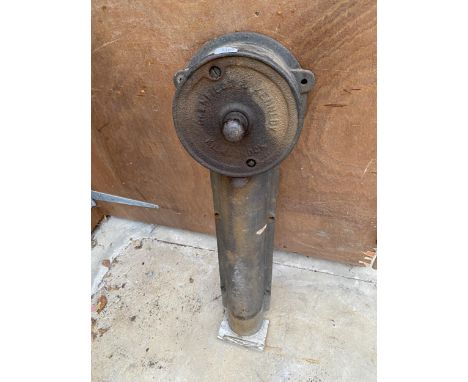 A VINTAGE CAST IRON 'GLENFIELD &amp; KENNEDY' KILMARNOCK FIRE HYDRANT 