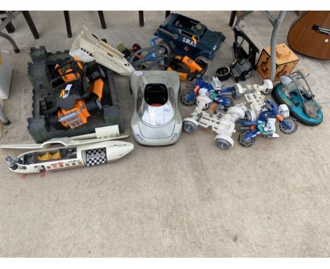 A LARGE QUANTITY OF ACTION MAN VEHICLES 