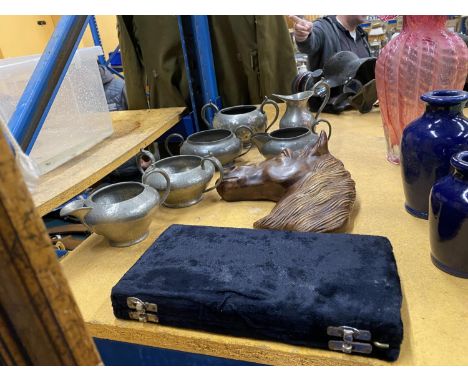 SIX PIECES OF PEWTER TO INCLUDE JUGS AND BOWLS, A WOODEN HORSES HEAD AND A CASED BRASS SCALE SET 