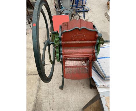 A VINTAGE CAST IRON 'S.CORBETT &amp; SONS' CAKE MILL BREAKER 