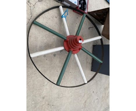 A VINTAGE METAL CART WHEEL WITH WOODEN SPOKES (D:90CM) 