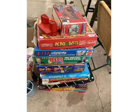 A LARGE ASSORTMENT OF VINTAGE AND RETRO BOARD GAMES 