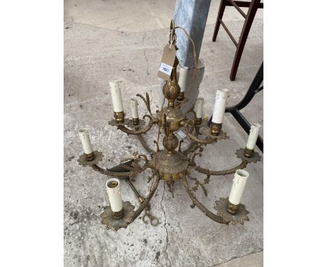 A DECORATIVE NINE BRANCH CHANDELIER STYLE LIGHT FITTING 