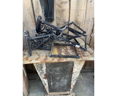 5 X ALLOY LIGHT WALL BRACKETS 