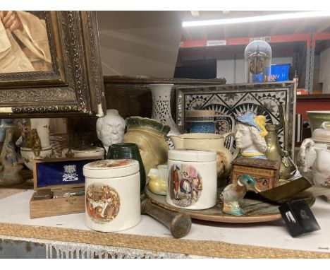 A LARGE MIXED LOT TO INCLUDE SANDLAND WARE JARS WITH TRANSFER PRINT, WINSTON CHURCHILL JUG, KINGSTON POTTERY QUEEN VICTORIA ,