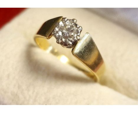 18ct Gold &amp; Diamond Solitaire Engagement Ring, size O &amp; 4.3g
