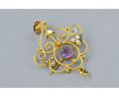 A 9CT AMETHYST AND SEED PEARL PENDANT, approximate weight 3.3 grams