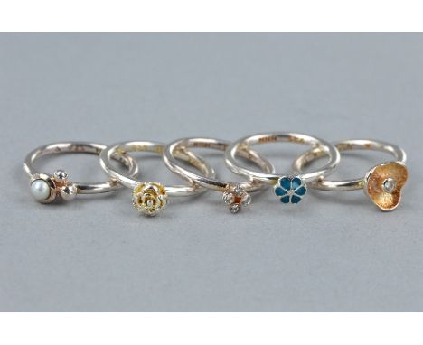 A SELECTION OF FIVE 925 SILVER STACKING RINGS, ring size I, approximate weight 10.0 grams