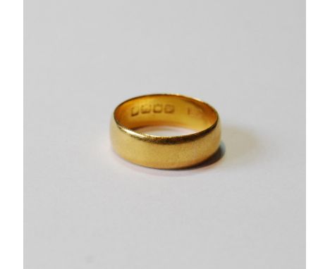 22ct gold band ring, 1916, size Q½, 6.5g. 