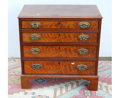 George III mahogany bachelor's chest, the brass-banded moulded rectangular top over four graduated long drawers, on bracket f