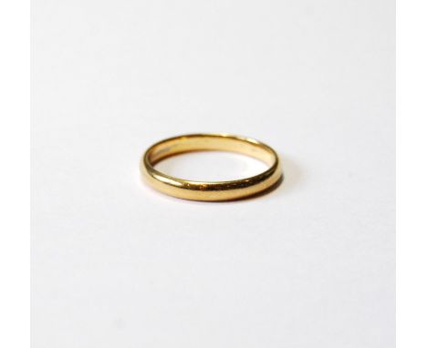 22ct gold band ring, 1937, size Q, 3.6g. 