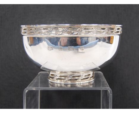 Queen Elizabeth II silver bowl with pierced oakleaf rim, simple bowl and matching foot, by Mappin &amp; Webb, Birmingham 1969