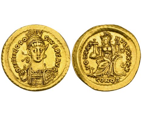 Theodosius II (402-450), solidus, Constantinople, 430-440, armoured bust facing with spear and shield, rev., vot xxx – mvlt x