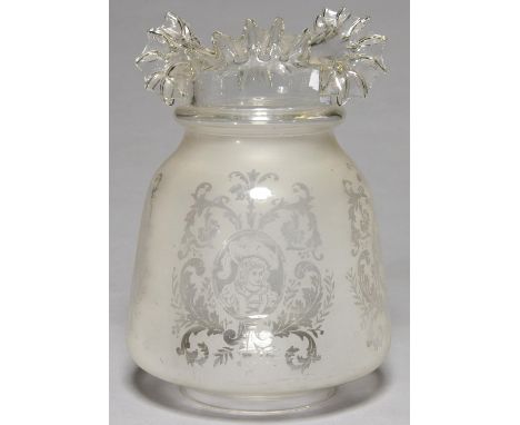 AN ETCHED GLASS OIL LAMP SHADE, C1900, DECORATED WITH PORTRAITS, FRILLED RIM, 24CM H, DIAM OF FOOT 10CM Good condition
