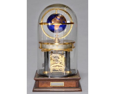 A FRANKLIN MINT ROYAL GEOGRAPHICAL SOCIETY MILLENIUM GLOBE CLOCK, LATE 20TH C, 31CM H INCLUDING GLASS DOME As new and in work