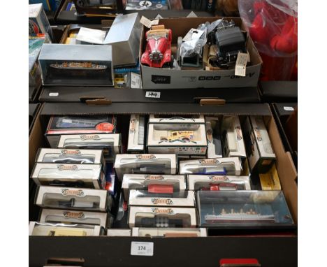 A collection of boxed model vehicles and ships including Corgi, Vanguard, Days Gone (Lledo) etc to/w six Franklin Mint unboxe