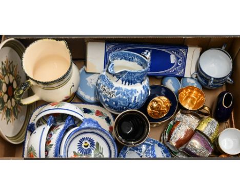 Various Quimper pottery to/w Wedgwood Jasper eggs and sweet-dish and cover, and other ceramics (box) 