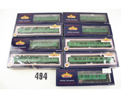 Bachmann OO Gauge Southern Region Coaching Stock: comprising nine various BR mk 1 coaches (including one full brake), VG-E, b