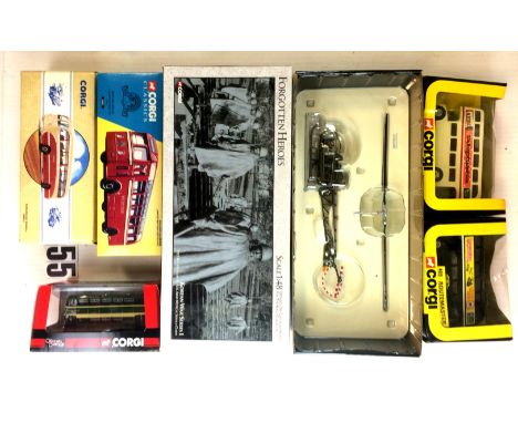 Corgi Boxed Public Transport and Army Vehicles: including Forgotten Heroes 1:48 scale Korean War Series 1 H13 Bell Helicopter