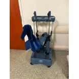 Allen Stirrup Cart