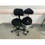 2 Rolling Chairs