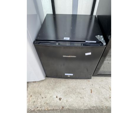 A BLACK RUSSELL HOBBS COUNTERTOP FRIDGE