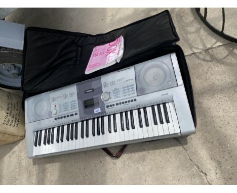 A YAMAHA PSR-295 ELECTRIC KEYBOARD WITH CARRY BAG