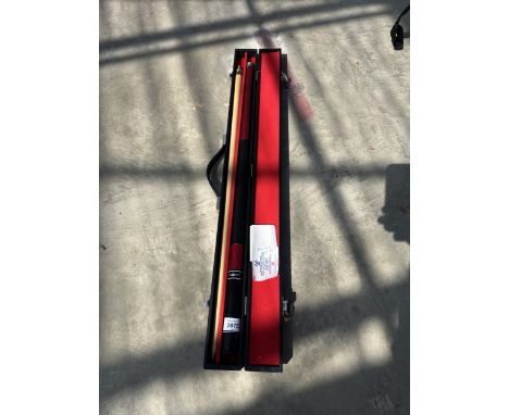 A TWO PIECE SNOOKER CUE WITH CUECRAFT CARRY CASE