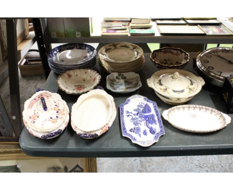 A VERY LARGE COLLECTION OF PLATES AND BOWLS, MASONS, WILLOW PATTERN ETC