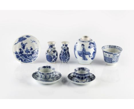 A group of Chinese blue and white porcelain 18th/19th Century to include a small Chinese ovoid jar, Long Eliza pattern, Kangx