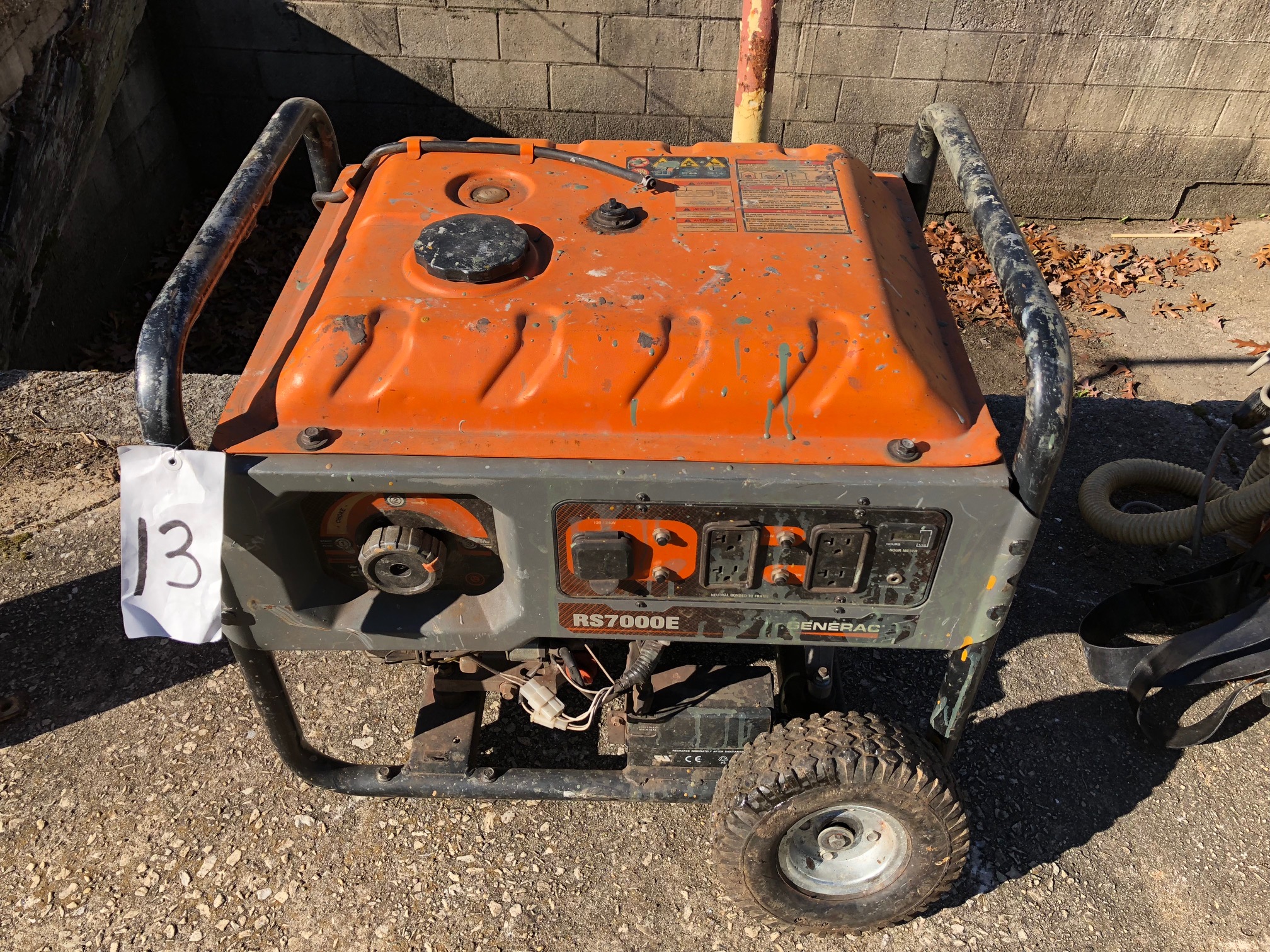 GENERAC RS7000E 7000 WATTS PORTABLE GAS GENERATOR