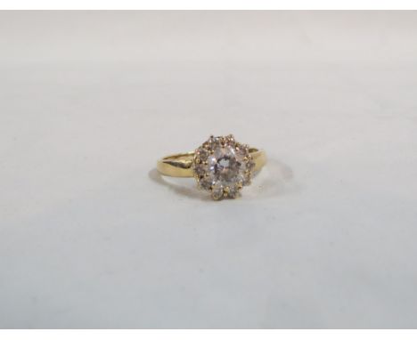 14CT GOLD CZ CLUSTER RING 