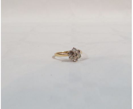 9CT GOLD DIAMOND 7 STONE CLUSTER RING CIRCA HALF CARAT OF DIAMONDS