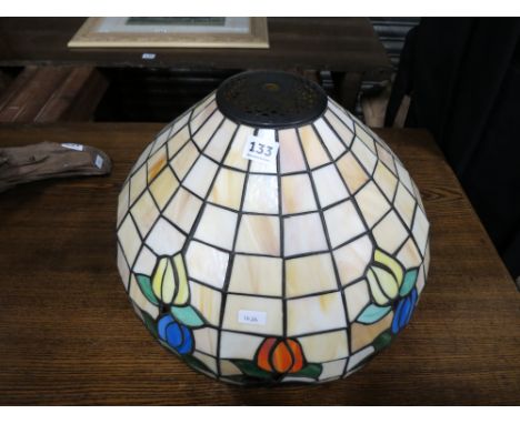 LARGE TIFFANY STYLE CEILING LIGHT SHADE