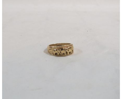 9 CARAT GOLD ELEPHANT RING
