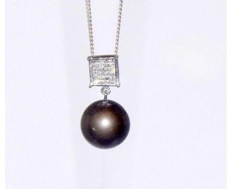 14ct white gold diamond and south sea pearl pendant 