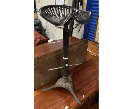 TRACTOR STOOL