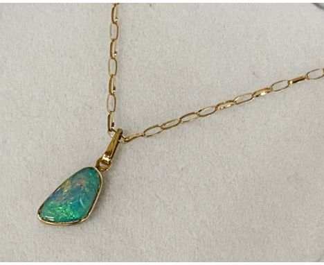 OPAL ON 18'' 9CT GOLD CHAIN