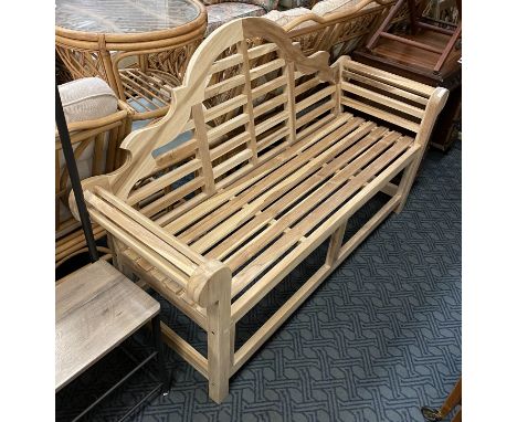 LUTYEN BENCH