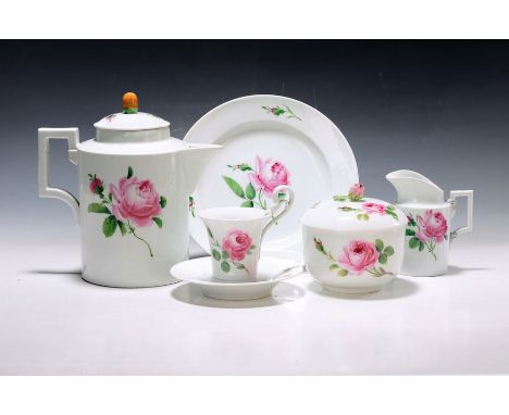 Dejeuner/Tete a Tete, Meissen, 19. Jh.,  rote Rosen, 2 Kuchenteller D. 19.5 und 21 cm.,2 Tassen mit Untertassen mit Schwanenh