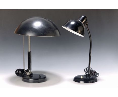 Zwei Lampen, Bauhausdesign der 30er Jahre,  a. Kaiser Idell schwarz lackiert, Entwurf Christian Dell, H. 47 cm, b. Lampe wohl