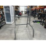 Grey Squat Station