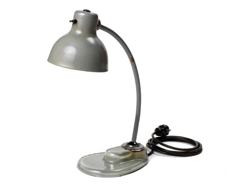 Graue Bauhaus Lampe Deutschland 1930er Jahre Metall Mit Glasfuss Deutschland 1930er Jahrenach Ei