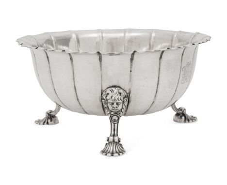 An Irish George II Silver Footed BowlWilliam Townsend, Dublin, Circa 1775hallmarked for Sterling on underside21 ozt 6 dwtHeig