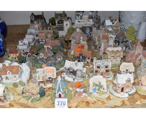 A GROUP OF THIRTY ONE LILLIPUT LANE SCULPTURES AND MISCELLANEOUS, comprising thirty one sculptures from varies collections to